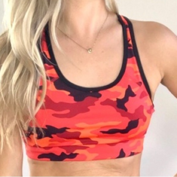 S-DD Ultimate sports bra - Picture 1 of 4